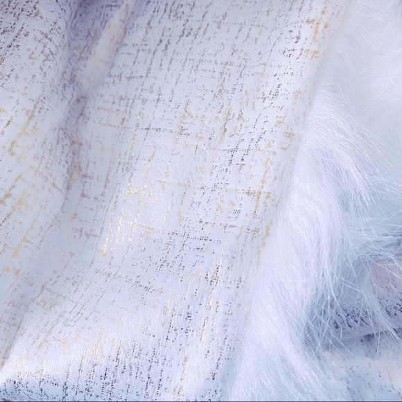 Beco Home Metallic Velvet Gold White Fur Throw Blanket 50x60 - Picture 3 of 6